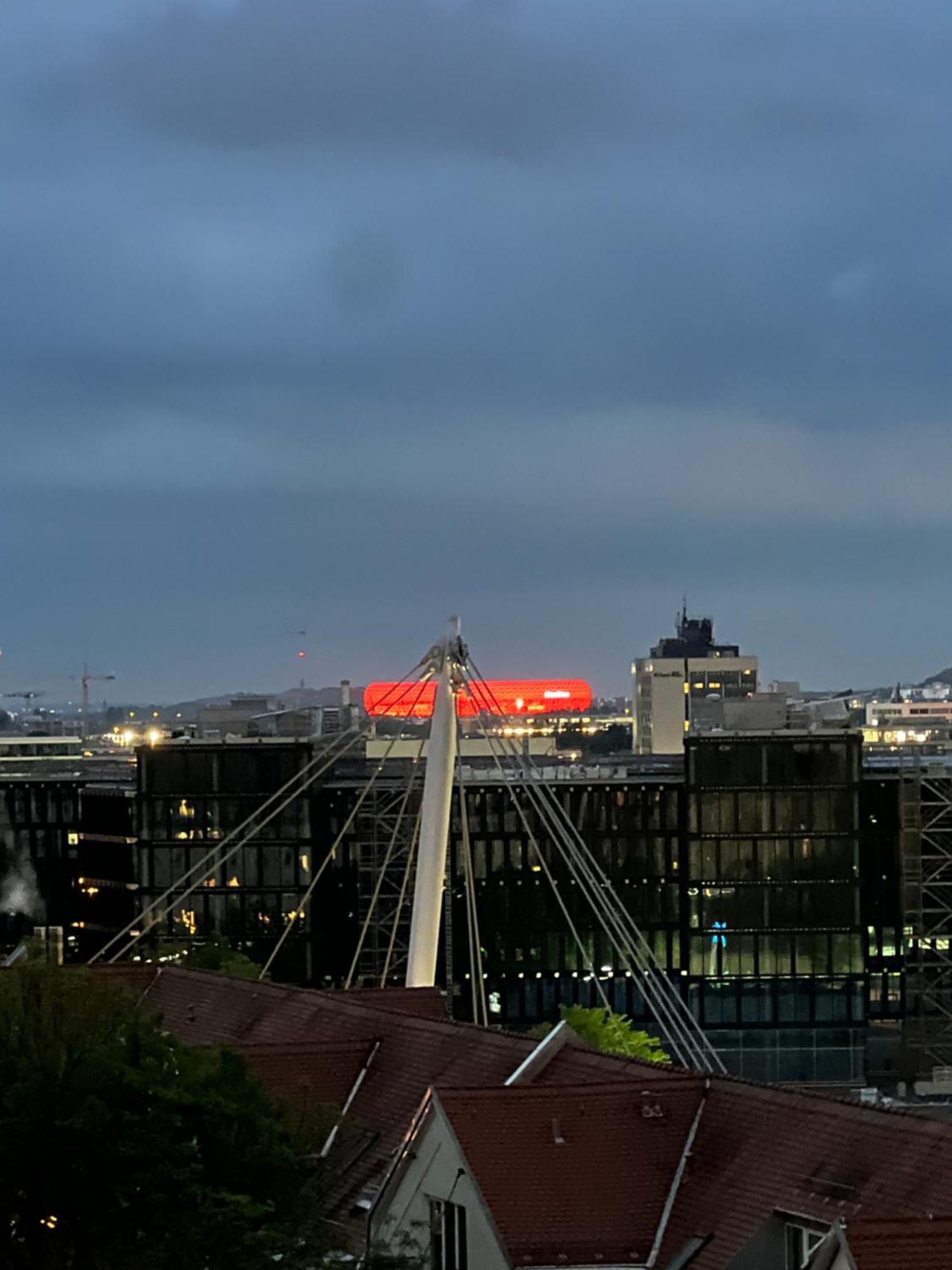 Great View To Allianz Arena & Free Garage Parking Munich